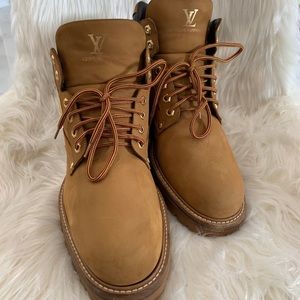 Louis Vuitton Nubuck Leather Oberkampf Ankle Boot